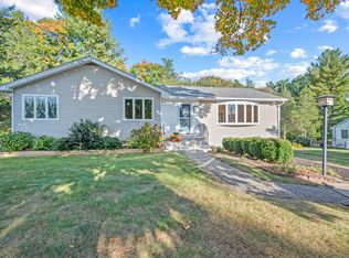 54 Bayberry Rd, Glastonbury, CT 06033