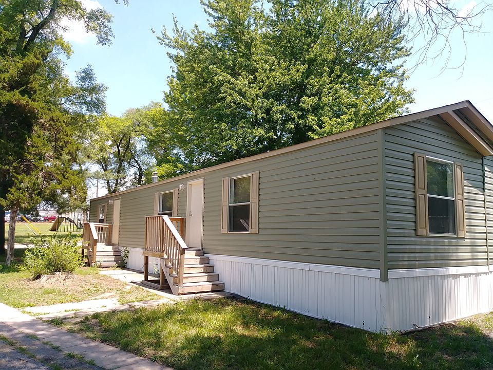 2nd image of 3201 E Macarthur Rd Lot 2