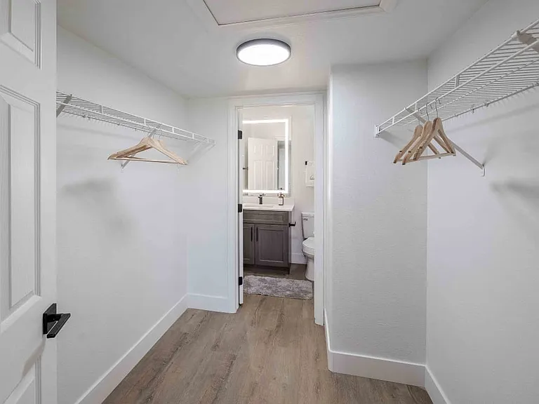 The Townhomes at Horizon Ridge, Henderson, NV, Oversized Closet