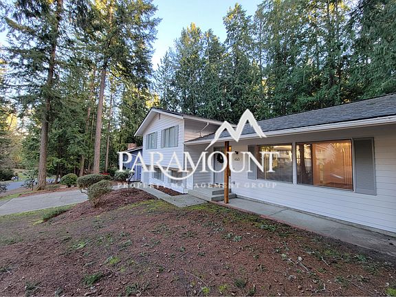 3rd image of 4625 NW 82nd St