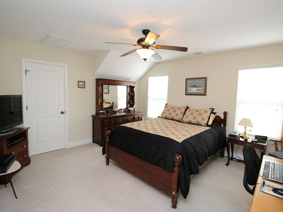 1st image of 301 New Home St
