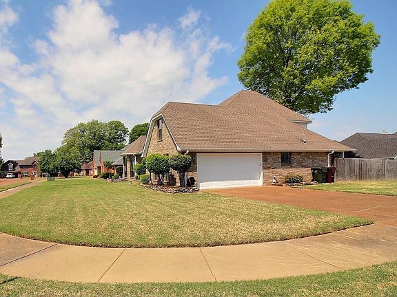 2nd image of 1371 Grey Wolf Dr