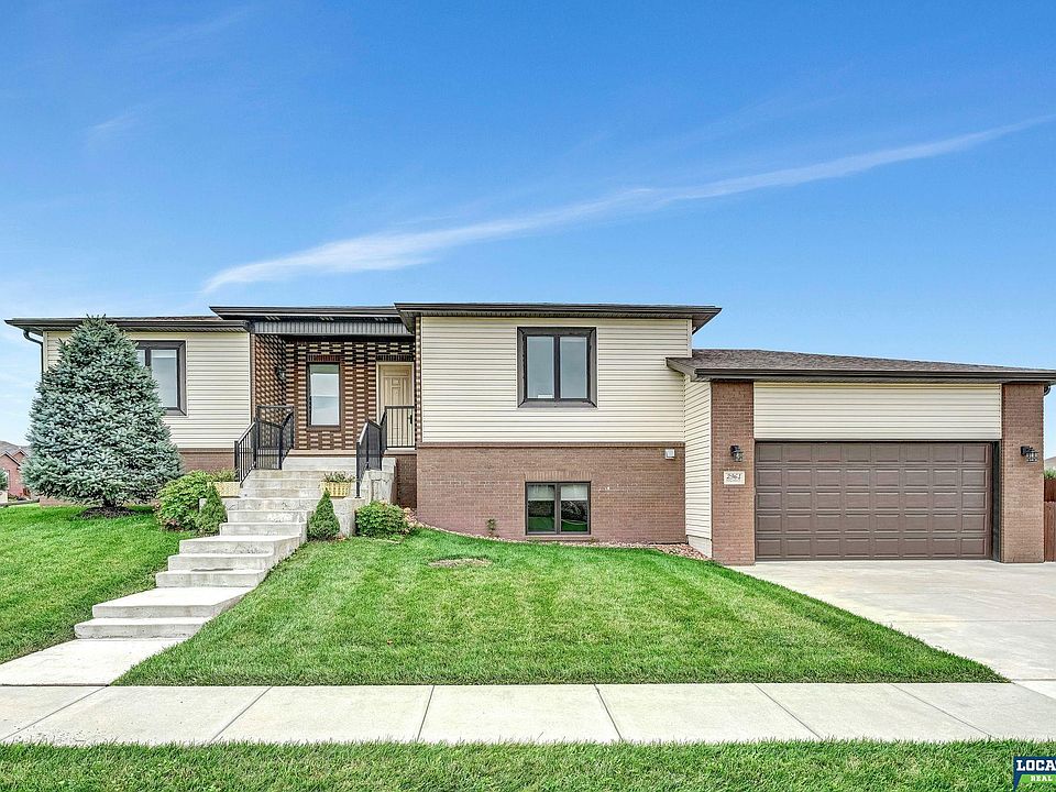 1st image of 2961 Valley Stream Dr