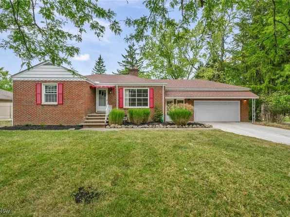 455 Sprague Rd, Seven Hills, OH 44131