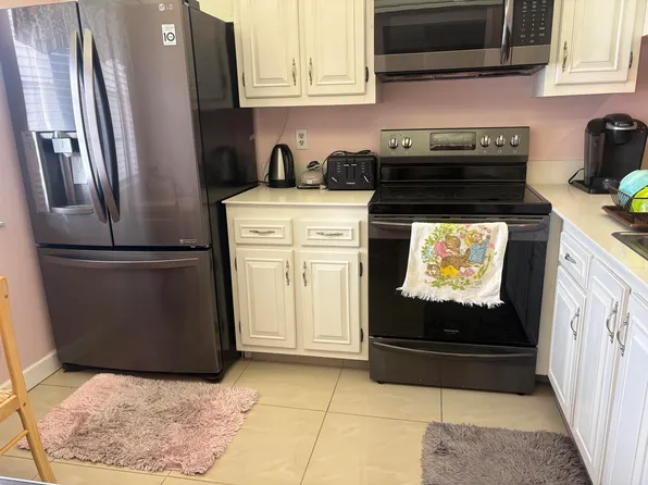 4602 Martinique Way APT H2, Pompano Beach, FL 33066