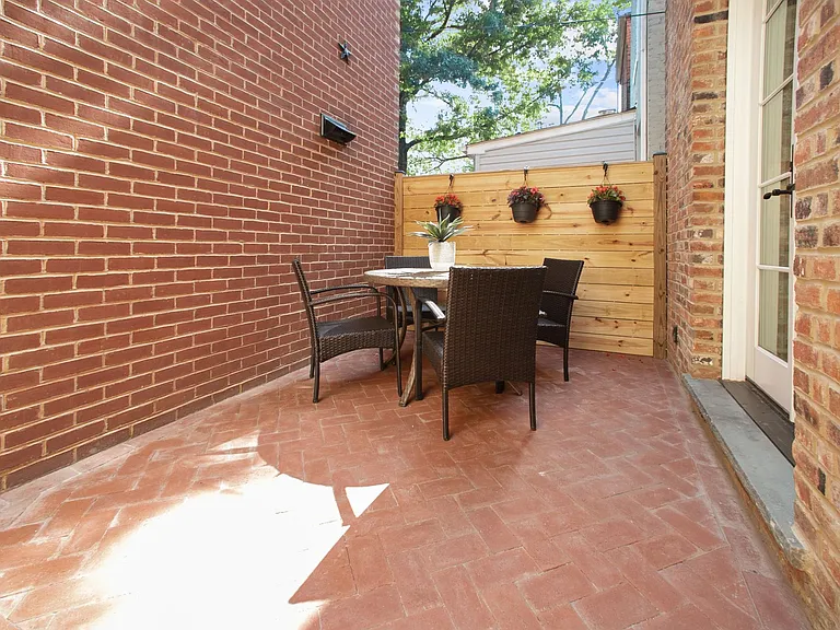 1116 K St NE #2 — Photo 19