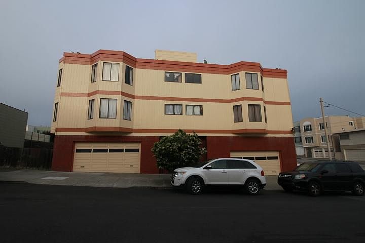 1st image of 2390 39th Ave APT 3