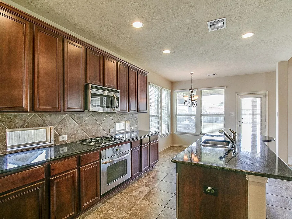 17807 Quiet Loch Ln