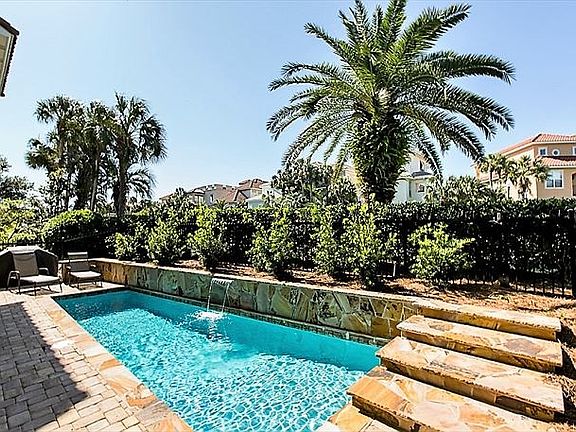 Private (Heatable) Pool