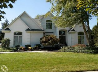 16752 Abby Cir, Northville, MI