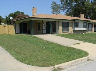 6813 Springdale Ln, North Richland Hills, TX 76182