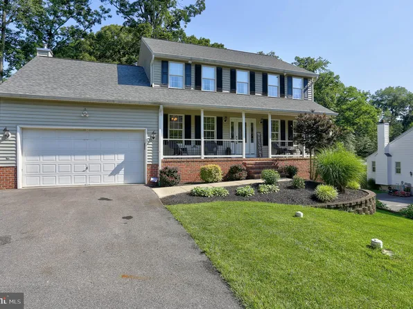 1914 Yorkie Ave, Pasadena, MD 21122