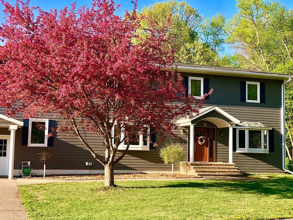 1st image of 601 Bjornson Dr