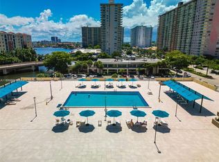 230 174th St APT 612, Sunny Isles Beach, FL 33160
