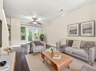 732 Seigle Point Dr, Charlotte, NC 28204