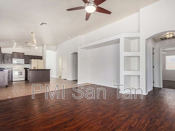 4th image of 3202 W Mineral Butte Dr