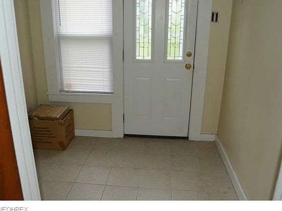 2nd image of 514 Whipple Ave