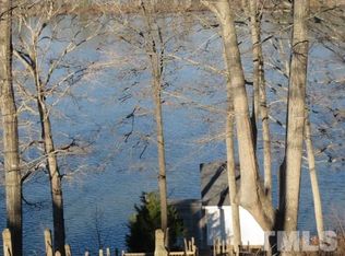 107 Cliffside Dr, Bracey, VA 23919