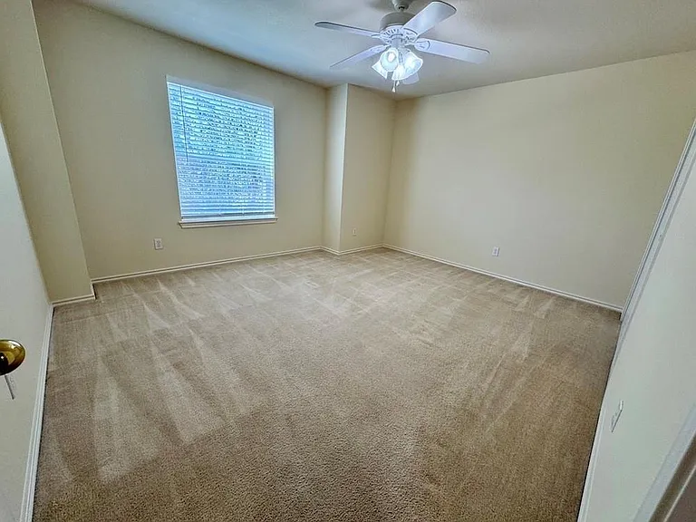 137 Firewheel Cv — Photo 15