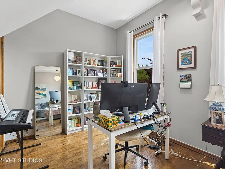 2640 N Burling St #2 — Photo 2