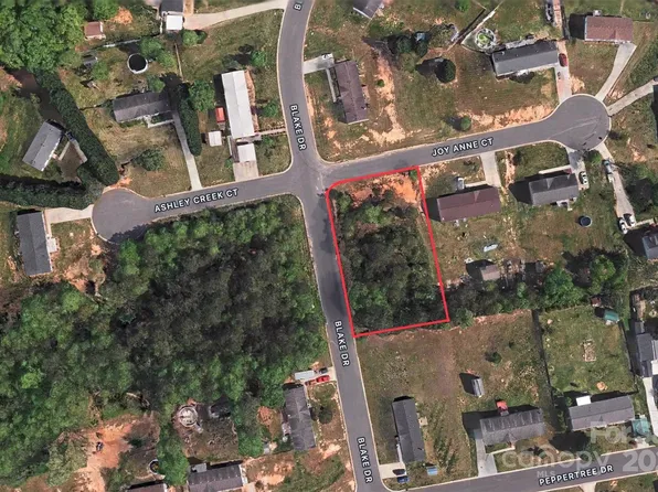 1500 Joy Anne Ct, Mount Holly, NC 28120