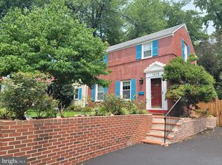 1419 N Longfellow St, Arlington, VA 22205