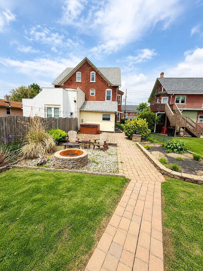 34 Reliance Road — Photo 1