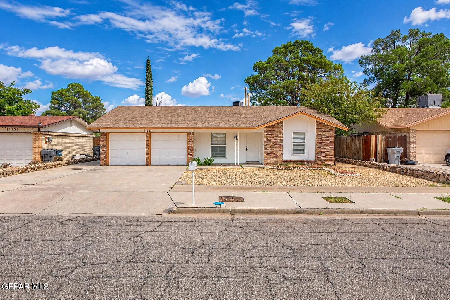3 bed, 2.0 bath, 1450 sqft, $1,675 — Photo 1