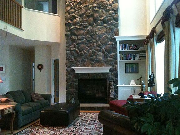 3rd image of 94 Avenue Of The Oaks