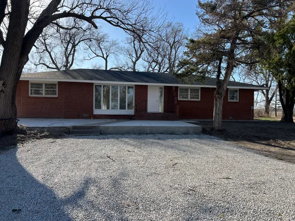 1282 Us Highway 56, Larned, KS 67550