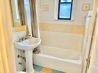 Rented by RealTegrity NY LLC