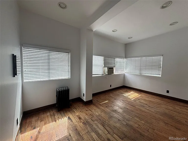 718 N Grant St #11 — Photo 4