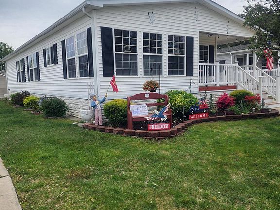 2nd image of 1226 Winding Brook Way