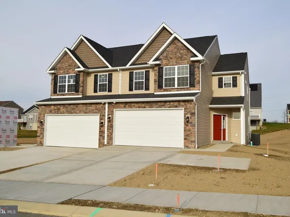 210 Sunglo Dr Lot 111, Leesport, PA 19533