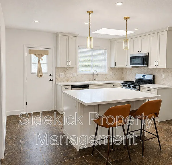 11639 Faculty Dr — Photo 7