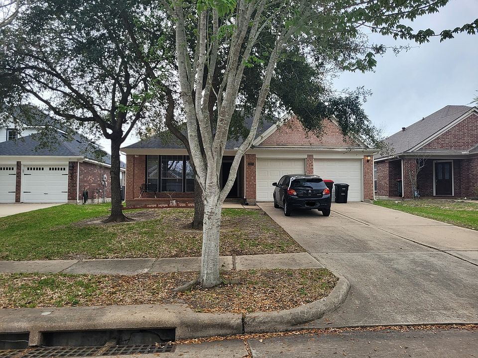 1st image of 1415 Sand Lake Ln