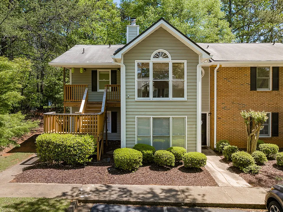 345 Research Dr #320