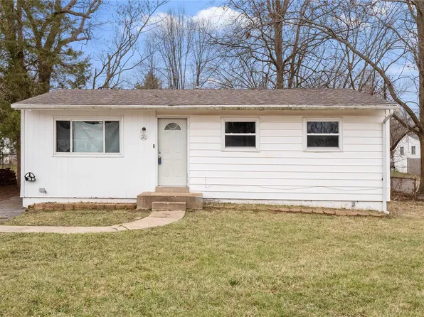 1162 Prigge Ave, Saint Louis, MO 63138