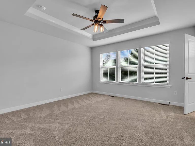 9 Foxwood Dr — Photo 20