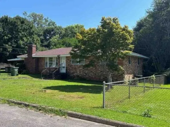 505 S 16th Ave, Lanett, AL 36863