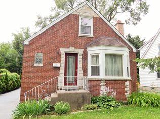 109 E Madison St, Villa Park, IL