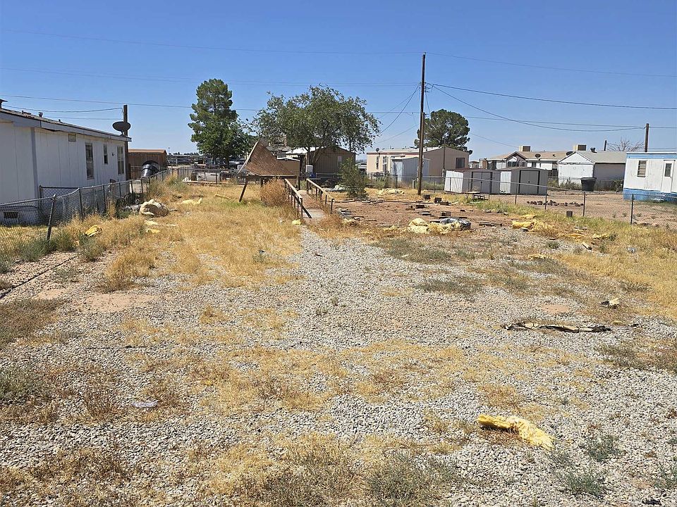 2nd image of 747 Brooks Ave