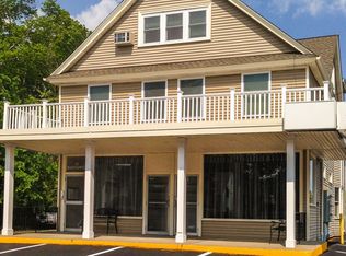 12 Mayflower St #301, West Hartford, CT 06110