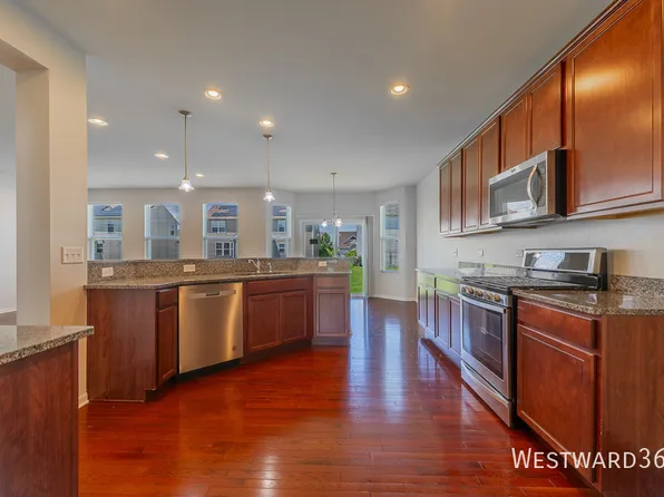 3439 Birch Ln, Naperville, IL 60564