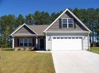 101 Maidstone Dr, Richlands, NC 28574