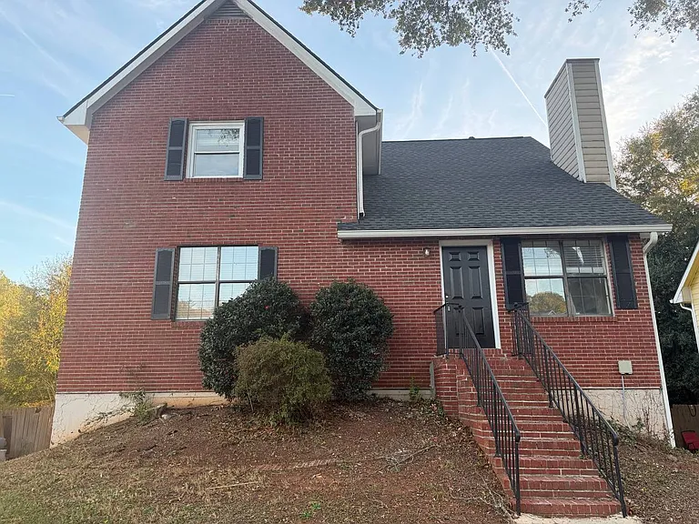 751 Arbor Hill Dr — Photo 2
