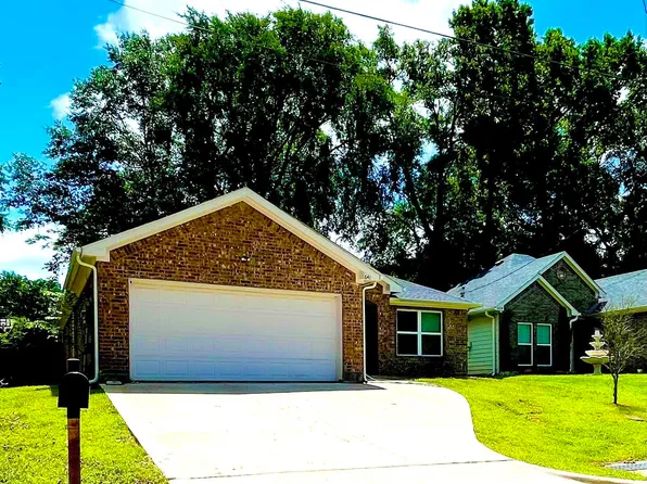 641 Hays Ave, Mount Pleasant, TX 75455