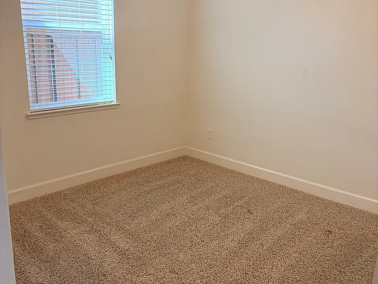 1475 Leonard Ct — Photo 16