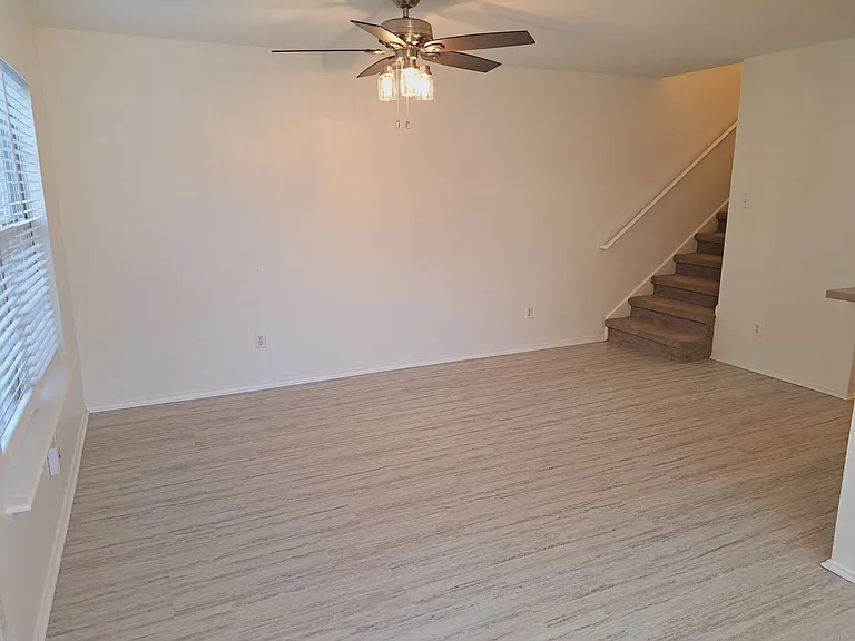 6703 Hill Oaks Dr #A — Photo 14
