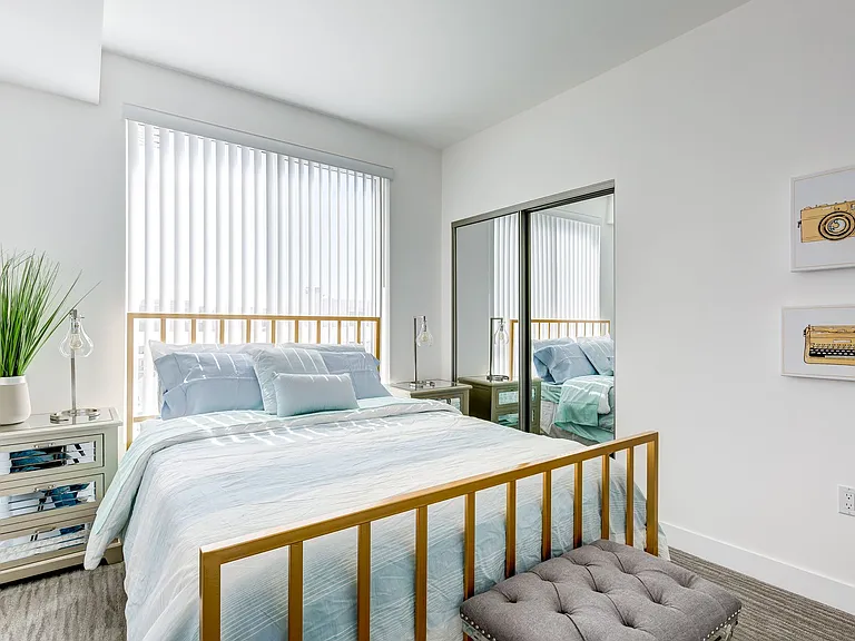 NOHO 55 Luxury Living — Photo 11
